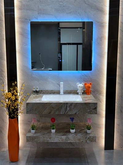 Cabinet llechi sgleiniog yr ystafell ymolchi